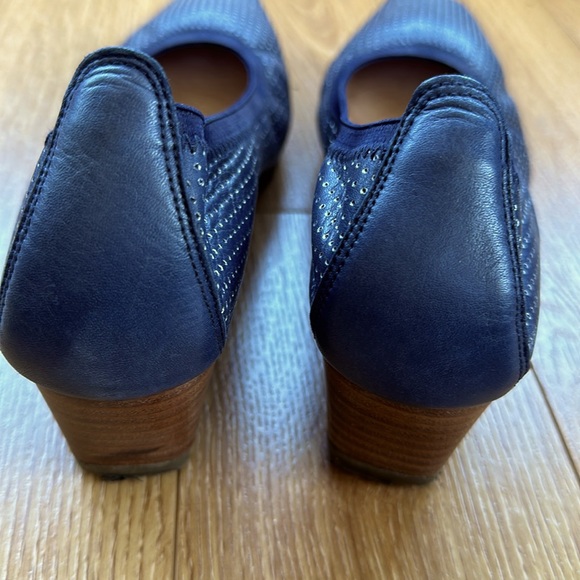 Hispanitas navy blue slip on wedge, all leather made in Spain, size 41 - Picture 8 of 9